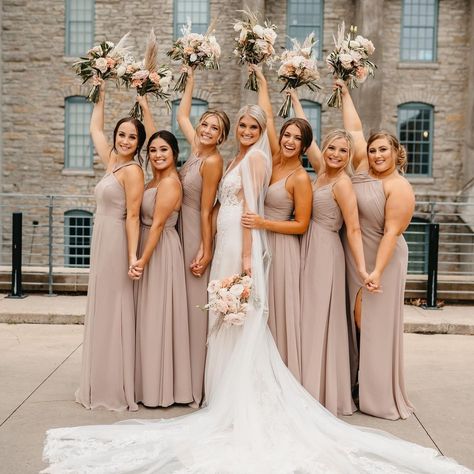 Bouquets up if you love your Taupe dresses! Well, it's clear that this radiant bride and her squad agree, Taupe is gorgeous. 🤍✨⁠ ⁠ Are you… Azazie Bridesmaid Taupe, Light Pink And Beige Bridesmaid Dresses, Cream Tan Bridesmaid Dresses, Neutral Color Bridal Party, Champagne Taupe Wedding Color Schemes, Taupe Beach Wedding, Taupe Azazie Bridesmaid Dresses, Taupe Bridal Bouquet, Taupe Bridesmaid Dresses Fall