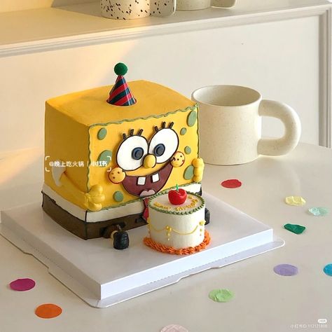 Spongebob Birthday Cake, Spongebob Cake, Cake Cafe, Spongebob Birthday, Funny Birthday Cakes, Mini Cakes Birthday, Cute Baking, Creative Birthday Cakes, Simple Birthday Cake