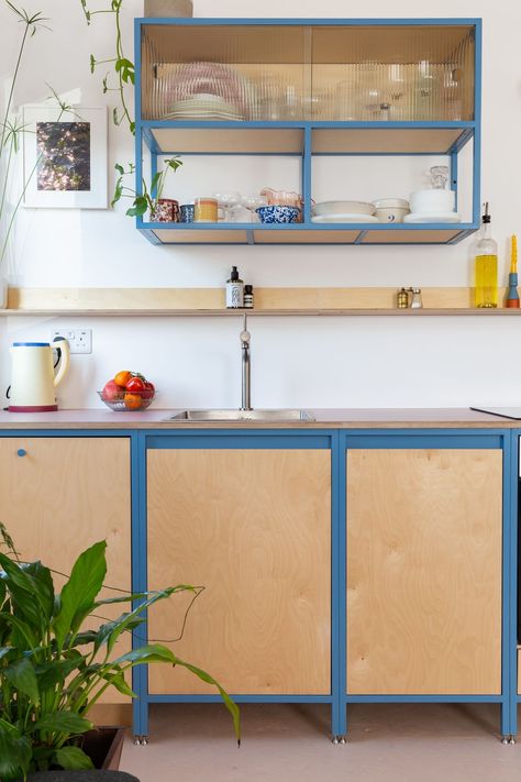 Small Kitchen Ideas Plywood, Steel Frame Kitchen Cabinets, Marine Plywood Kitchen, Diy Plywood Kitchen, Kitchen Birch, Plywood Kitchen Cabinets, Birch Plywood Kitchen, Ply Kitchen, Kitchen Steel