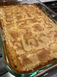 Boxed Banana Cake Recipes, White Cake Dump Cake, Vanilla Cake Mix Banana Bread, Banana Recipes Using Cake Mixes, Banana With Cake Mix Recipes, Cake Mix With Bananas 3 Ingredients, Banana And Cake Mix Recipes, Cake Mix And Bananas Recipes, Banana Bread Dump Cake