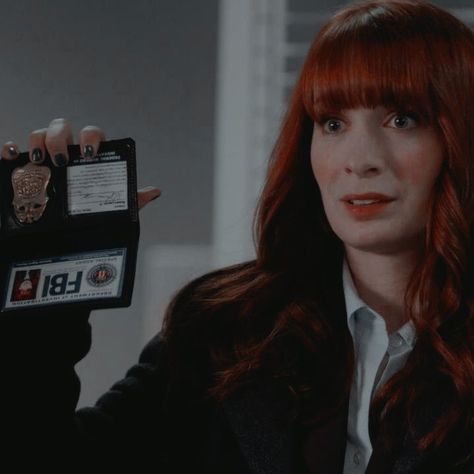 Supernatural Charlie, Charlie Bradbury, Supernatural Baby, Felicia Day, Supernatural Wallpaper, Supernatural Pictures, Winchester Supernatural, Super Duo, Supernatural Beings