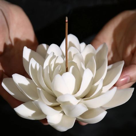 Smarter Shopping, Better Living! Aliexpress.com Lotis Flower, Zen Office, Lotus Incense, White Lotus Flower, Meditation Accessories, Ceramic Incense, Incense Sticks Holder, Lotus Design, White Lotus