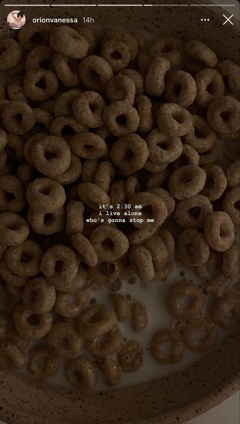 Cereal Aesthetic, Snap Streak Ideas Easy, Coffee Is Life, Food Is Fuel, Creative Instagram Stories, Ideas For Instagram Photos, Instagram And Snapchat, Interesting Food Recipes, Instagram Foto