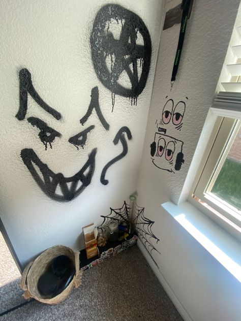 #graffiti Graffiti Wall Bedroom, Skater Room, Boy Apartment, Graffiti Bedroom, Graffiti Room, Bathroom Graffiti, Wanna Recreate, Apartment Aesthetic, Story Board