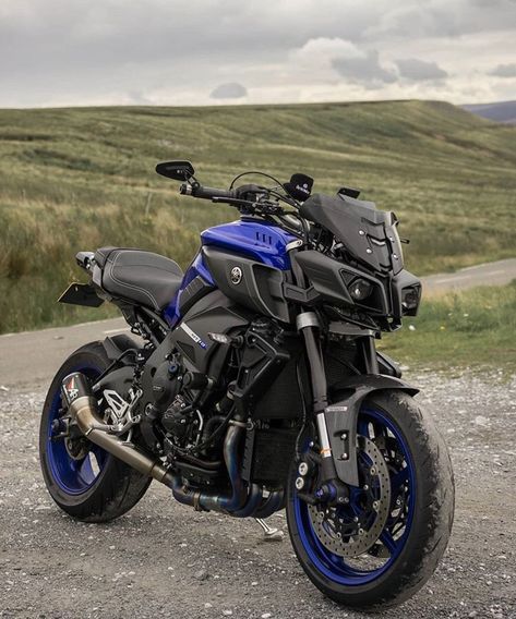 Yamaha Mt10, Fall Wallpaper Tumblr, Motocross Love, Image Moto, Mt 10, Yamaha Bikes, Cafe Racing, Bike Pic, Motor Bikes