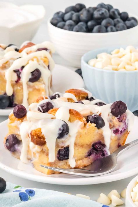 Cream Cheese French Toast Bake, Blueberry Cream Cheese French Toast, Blueberry Bake, Cream Cheese French Toast, Blueberry Bread Pudding, Blueberry French Toast Bake, Cheese French Toast, Recipes French, Stuffed French Toast Cream Cheese