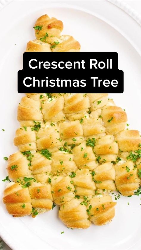 Crescent Roll Christmas Tree, Bread Tiktok, Roll Christmas Tree, Holiday Appetizer, Pull Apart Bread, Crescent Roll, Holiday Appetizers, Crescent Rolls, Pull Apart