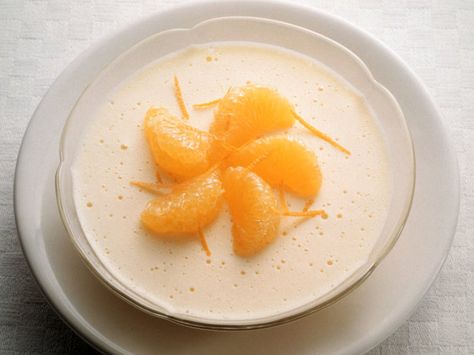 Orange souffle Orange Souffle, Fruit Dip Recipe, Orange Dessert, Fruit Dips Recipes, Fried Fish Recipes, Dessert Dips, India Food, Fruit Dip, Marshmallow Fluff