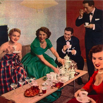 How to be a Perfect, Classy Hostess (and Throw the Perfect Dinner Party) Vintage Christmas Party, Perfect Dinner Party, Christmas Tea, Vintage Party, Vintage Life, Old Fashion, Retro Christmas, Vintage Ads, Vintage Advertisements