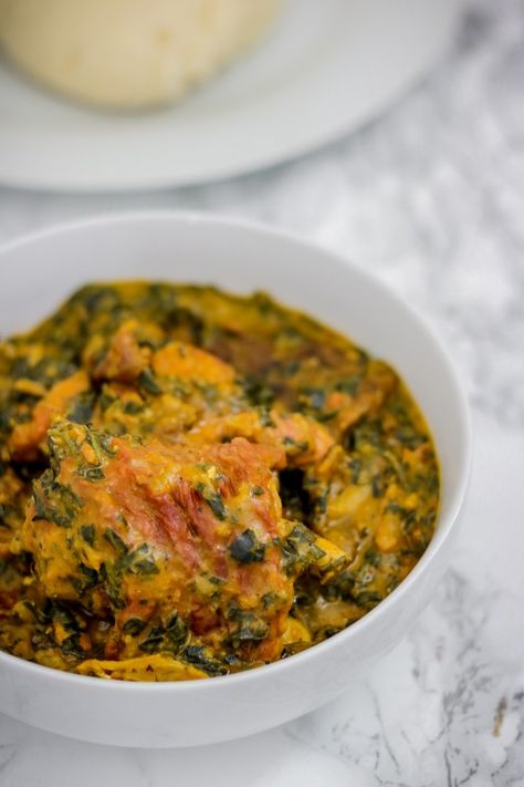 Bitter leaf soup (Ofe Onugbu) - My Active Kitchen Bitter Leaf Soup, Nigerian Dishes, African Spices, Nigerian Recipes, African Cooking, Dump Meals, Nigerian Food, Smoked Fish, Smoked Turkey