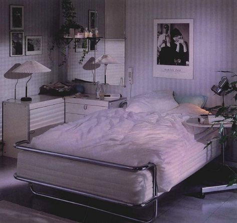 1990 80s 90s Bedroom, 80s Modern Bedroom, Chrome Bedroom, 90s Minimalism Interior, Nyc Loft Bedroom, Chrome Bed Frame, 80s Post Modern Bedroom, Vintage 80s Bedroom, Ikea 90s