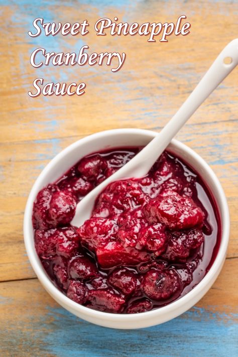 Easy Cranberry Sauce 3 Ingredients, Thanksgiving Diner, Fresh Cranberry Sauce, Best Cranberry Sauce, Fresh Cranberry, Homemade Cranberry Sauce, Cranberry Sauce Recipe, Cranberry Sauce Homemade, Cranberry Recipes