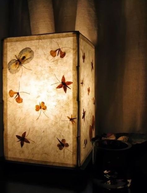 Dried Flower Lampshade, Dried Flower Lantern, Paper Craft Lamp, Diy Paper Lampshade, Ancient Flowers, Diy Lampe, Lamp Handmade, Festival Birthday, Paper Lampshade