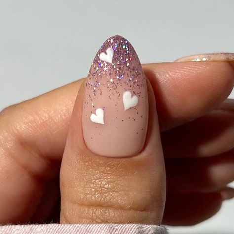 Ombre Valentines Nails Heart, Valentines Nails Rhinestones, Valentines Day Nails Sparkle, Ombre Valentines Day Nails, Glitter Valentines Nails, Glitter Heart Nails, Glitter Nails Art, Glitter Nail Ideas, Heart Tip Nails