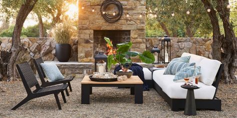 Outdoor Lounge Contemporary Gardens, Outdoor Platform, Ribbon Wall, No Closet Solutions, Patio Inspiration, Outdoor Cushion Covers, Outdoor Furniture Collections, Teak Outdoor, Outdoor Fireplace