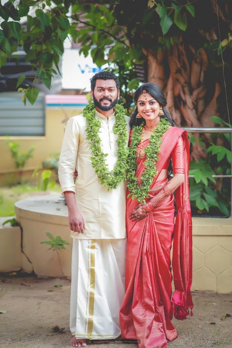 Photo From Arun & Neetu Wedding  - By Magic Wand Production Copule Stills, Kerala Groom Outfit Hindu, Kerala Wedding Hairstyle, Kerala Wedding Couple, Guruvayoor Wedding, Guruvayur Wedding, Golden Sarees, Marriage Hairstyles, South Indian Couple