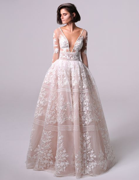 This intricate lace embroidery is all kinds of pretty. Wedding Dress Tea Length, Beautiful Ball Gowns, Boda Mexicana, Top Wedding Dresses, Princess Ball Gowns, Bridal Fashion Week, Wedding Dress Trends, Perfect Wedding Dress, Ball Gowns Wedding