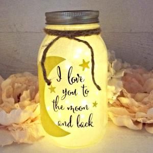 Diy Mason Jar Ideas, Mason Jar Night Light, Jar Decorations, Mason Jar Light, Jar Projects, Diy Hanging Shelves, Jar Crafts Diy, Mason Jar Lanterns, Mason Jar Projects