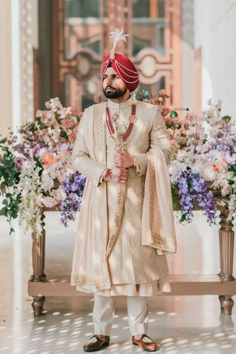 Pastel Sherwani, Sikh Groom, Sikh Wedding Dress, Sherwani Design, Sikh Wedding Photography, Sherwani For Men Wedding, Bridal Suits, Groom Dress Men, Wedding Outfits For Groom