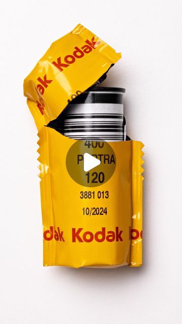 Chris Priestley on Instagram: "I shot this Kodak Portra 120 film using a technique called focus bracketing. It gives you the sharpest possible image when shooting in macro scenarios. I love this shot so much! 📸 #kodakfilm #kodakportra400 #photographer #fineart #bts" Kodak Ektar 100, Kodak Colorplus 200, Kodak Colorplus 200 Film, Kodak Easyshare, Kodak Portra 400, 120 Film, Kodak Film, Portra 400, Kodak Portra