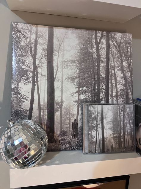 Folklore Room Decor, Folklore Bedroom Aesthetic, Folklore Bedroom, Folklore Room, Folklore Album Aesthetic, Light Gray Bedroom, Folklore Album, Taylor Swift Aesthetic, Album Aesthetic