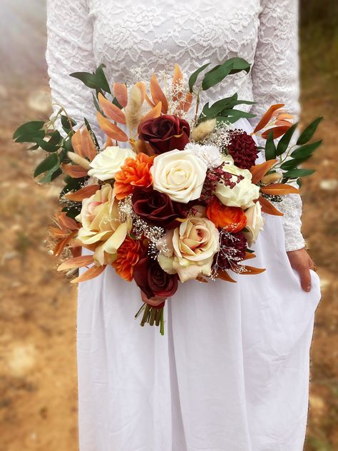 Champagne Boho Wedding, Burgundy And Champagne Wedding, Burgundy And White Wedding, Orange Themed Wedding, Champagne Wedding Flowers, Bouquet Fall Wedding, Faux Bouquet, Boho Bridal Bouquet, Orange Bridesmaid