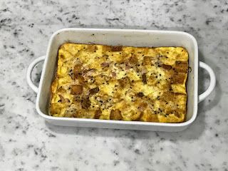 Kitchen Cactus: Breakfast Egg Casserole with Croutons Egg Bake With Croutons, Quick Egg Bake, Ham Egg Bake, Egg Bake Casserole, Ham Breakfast, Breakfast Egg Casserole, Baked Eggs Recipe, Scrambled Eggs Recipe, Chicken Tikka Masala Recipes