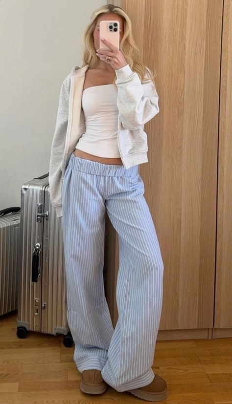 Chill Outfits For School, College Fits, Skandinavian Fashion, Outfit Inspo Summer, Mode Ootd, Stockholm Fashion, Cute Everyday Outfits, Looks Chic, Basic Outfits