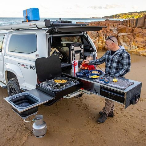 Ute Camping, Delica Van, Camping With Friends, Custom Camper Vans, Truck Bed Camping, Off Road Camping, Truck Bed Camper, Suv Camping, Camping Box