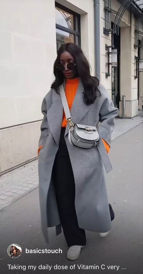 Orange Accent Outfit, Pull Orange, Workwear Capsule, University Outfit, Melbourne Fashion, Stylish Winter Outfits, Smart Outfit, Grey Coat, Classy Casual