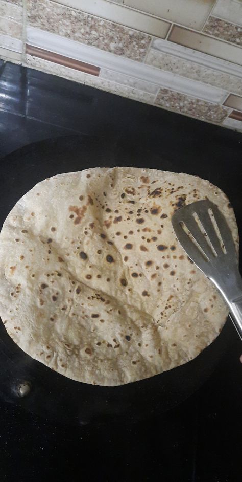 Roti Snap, Cooking Snap, Cake Story, Quick Lunch Recipes, Eating Food Funny, Food Captions, Foodie Instagram, Delicacy Food, India Food