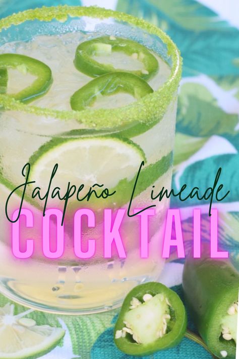 Jalapeño Limeade Cocktail Jalepeno Vodka Recipes, Jalapeno Gin Cocktail, Limeaid Cocktail, Jalapeño Drinks, Jalapeno Cocktail Recipes, Jalapeño Limeade, Moonshine Drinks, Jalapeno Lemonade, Limeade Cocktail