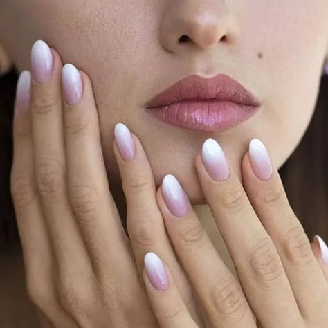 35 Beautiful Ombre Nail Design Ideas for 2021 - The Trend Spotter Ombre Nail Colors, Pink And White Nails, White Gel Nails, Unghie Sfumate, Nail Color Trends, Pink Ombre Nails, Indigo Nails, Ombre Nail, Ombre Nail Designs