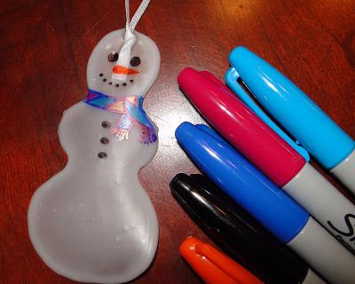 Fun DIY Glue Snowman Ornament - The Eco-Friendly Family Diy Elf On The Shelf, Melted Snowman Ornament, Diy Elf, Diy Glue, Snowmen Ornaments, Melted Snowman, Snowman Ornament, Snowman Ornaments, Jingle All The Way