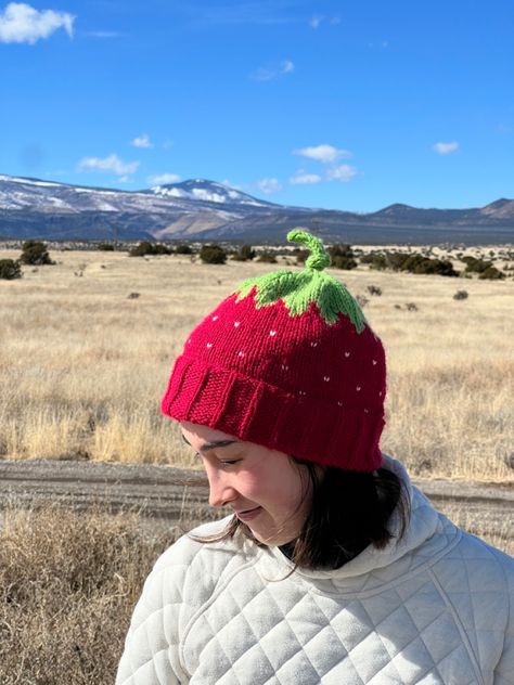 #knitting #knithatfashion #strawberry #knit #hat #etsy Strawberry Hat Knitting Pattern, Cute Knit Hat, Knit Strawberry Hat, Strawberry Knitting Pattern, Crochet Oddities, Crochet Strawberry Hat, Chilly Fits, Knit Strawberry, Strawberry Knit