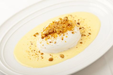 Top British chef Marcus Wareing reinvents Mrs Beeton's snow eggs for Great British Chefs. This inventive snow eggs recipe is a remarkable dessert to end a meal Snow Eggs, Dessert No Eggs, Eggs Dessert, Desserts Without Eggs, Marcus Wareing, No Egg Desserts, Quintessentially British, Milk Dessert, Great British Chefs