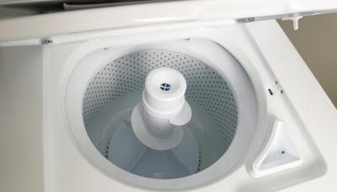 Cleaning Shower Head, Whirlpool Washing Machine, Heated Mattress Pad, Washing Machine Drum, Clean Your Washing Machine, Top Load Washing Machine, Warm Bed, Mattress Pads, Cleaning Ideas