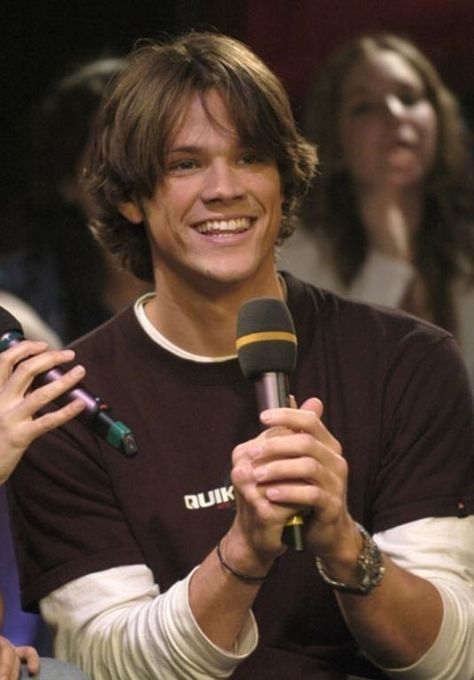 Jared Padalecki Basketball, Jared Padalecki Early 2000s, Jared Padalecki 2000s, Jared Padalecki Now, Jared Padalecki Hair, Jared Padalecki 90s, Young Jared Padalecki, Dean Gilmore, Gilmore Girls Dean