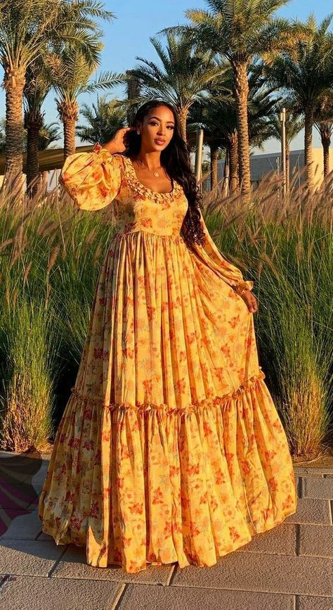 Shifon Dress Chiffon Fashion Style, Shifon Dress Chiffon Fashion, Shifon Dress, Cultural Clothes, Swaggy Fits, Eritrean Dress, Ethiopian Clothing, Ethiopian Dress, Simple Gowns