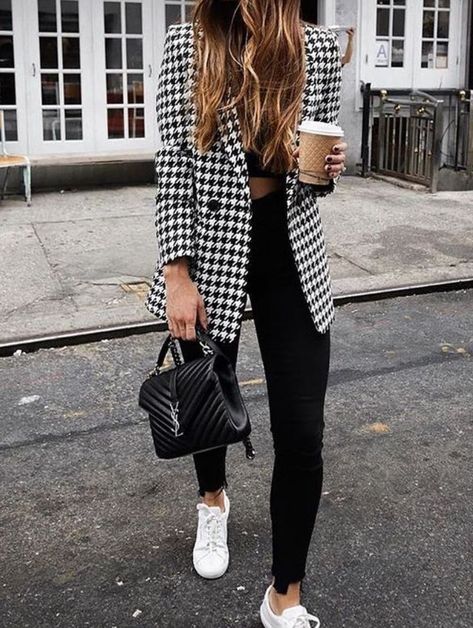 Black And White Blazer Outfit, Blazer Outfits For Women Casual, Tweed Blazer Outfit, White Jacket Outfit, Plaid Blazer Outfit, Blazer Outfits Casual, Beauty Boost, Blazer Outfits For Women, Power Of Makeup