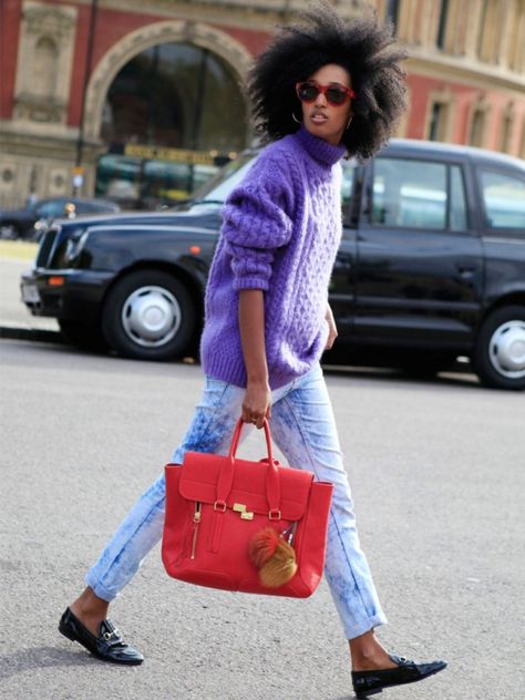 Julia Sarr Jamois, Chunky Knit Jumper, Red Purse, French Women, Fashion Weeks, Style Crush, Wearing Red, Fashion Editor, Gucci Bags