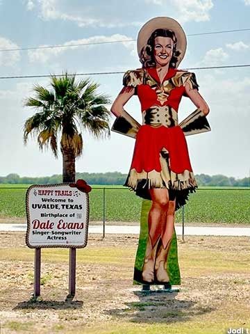 18-Foot-High Dale Evans. San Antonio Attractions, Dale Evans, Holmes Beach, Crystal City, Warhammer Figures, Roy Rogers, Matthew Mcconaughey, Cowgirl Outfits, Big Book