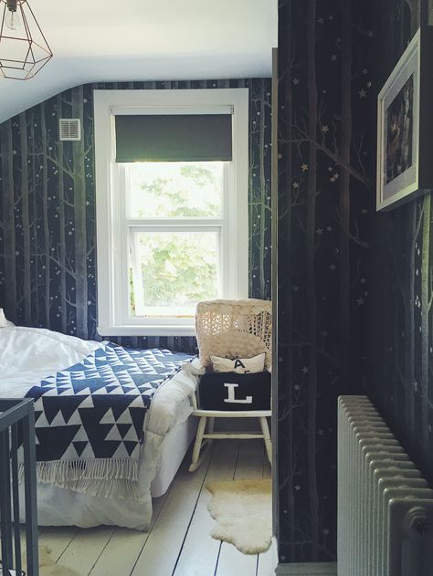 Cosy guest bedroom with Cole and Son wallpaper Woods and Stars Woods And Stars Wallpaper, Cole And Son Wallpaper Bedroom, Hunters Bedroom, Wood Wallpaper Bedroom, Interior Design Bedroom Teenage, Mythical World, Son Wallpaper, Wood Trees, Patterned Wallpaper