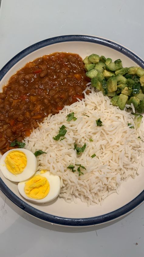 Delicious home cooked food. Beans, egg, rice and avacodo with cucumbers #protein Blinders Quotes, Home Cooked Food, Egg Rice, Cooked Food, Peaky Blinders, No Cook Meals, Ideas Style, Home Ideas, Egg