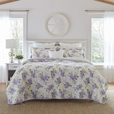 Laura Ashley Home Keighley Lilac Quilt Set Full/Queen 221051 : Amazon.ca: Home Lilac Bedding, Purple Room Decor, Laura Ashley Bedding, King Quilt Sets, Laura Ashley Home, Lightweight Bedding, Purple Rooms, Purple Quilts, Bedding Stores