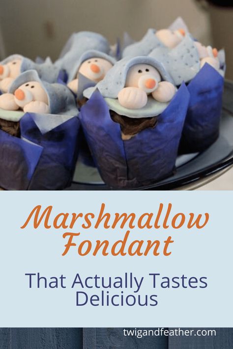 Marshmallow Fondant Decorations, Marshmellow Fondant Recipe Easy, Marshmellow Fondant Recipe, Best Fondant Recipe, Flavored Fondant, Homemade Fondant Recipe, Homemade Fondant Recipes, Marshmallow Fondant Recipe, Homemade Marshmallow Fondant