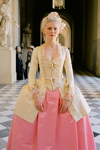 Marie Antoinette Marie Antoinette Movie, Marie Antoinette Costume, Marie Antoinette Dresses, Marie Antoinette 2006, Rococo Dress, Antoinette Dress, Rococo Fashion, 18th Century Fashion, Period Outfit