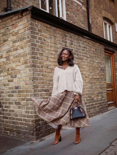 Suede Ankle Boots Outfit, Brown Suede Boots Outfit, Tan Boots Outfit, Brown Ankle Boots Outfit, Black Romper Outfit, Suede Boots Outfit, Brown Boots Outfit, Boots Outfit Ankle, Brown Suede Ankle Boots