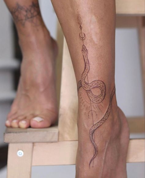 Snake Tattoo Ankle, Snake Ankle Tattoo, Miniature Tattoos, Arabic Tattoos, Draw Tattoo, Hands Tattoo, Tattoo Shoulder, Ankle Tattoos For Women, Foot Tattoos For Women