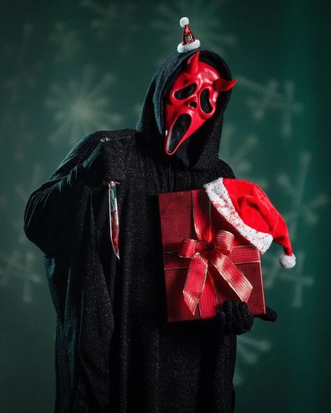 Crash Dummy Aesthetic, Demon Ghostface, Devil Ghostface, Ghostface Christmas, Ghostface Pfp, Scream Costume, Black Skulls Wallpaper, Tiger Canvas Art, Scream Ghostface